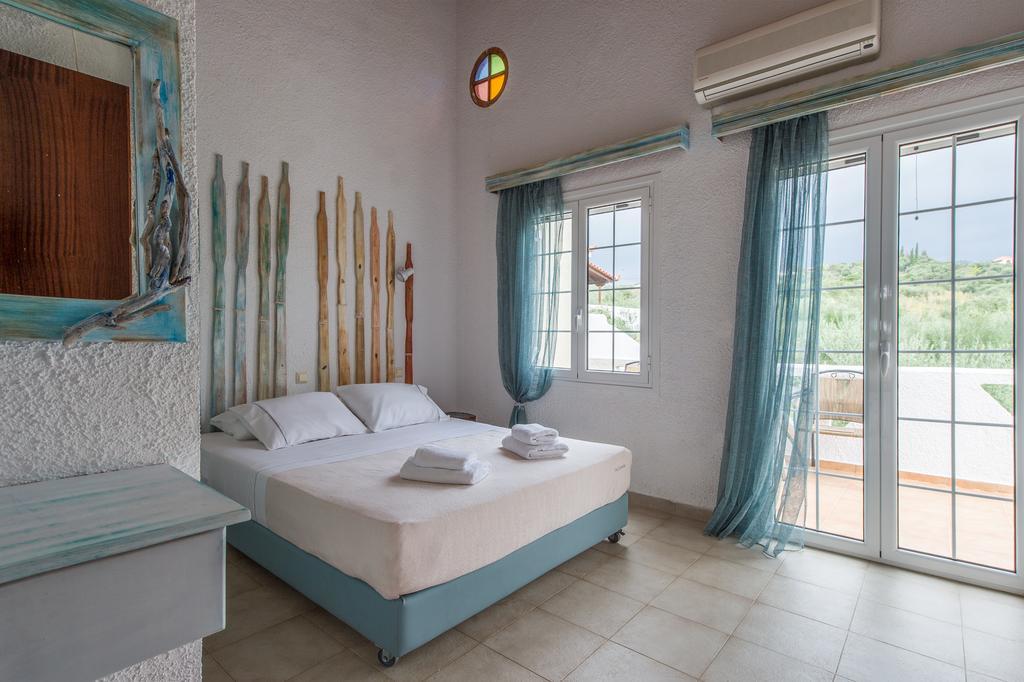 Koroni Village Luaran gambar